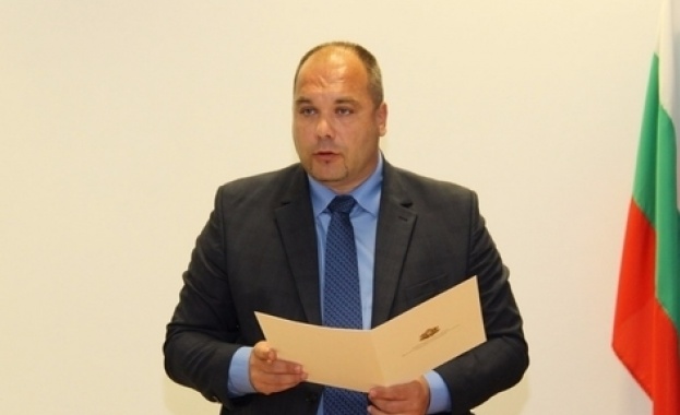 Заместник-министър Димитър Геновски ще валидира две пощенски марки за Световното първенство по футбол