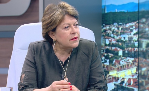 Татяна Дончева: Държавата се движи като крива ракета, на която Космоса й пречи
