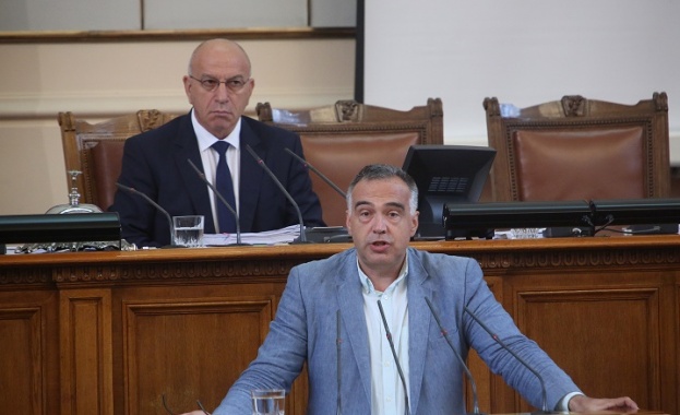 Антон Кутев: Докладът за интеграцията на ромите е замазване на положението