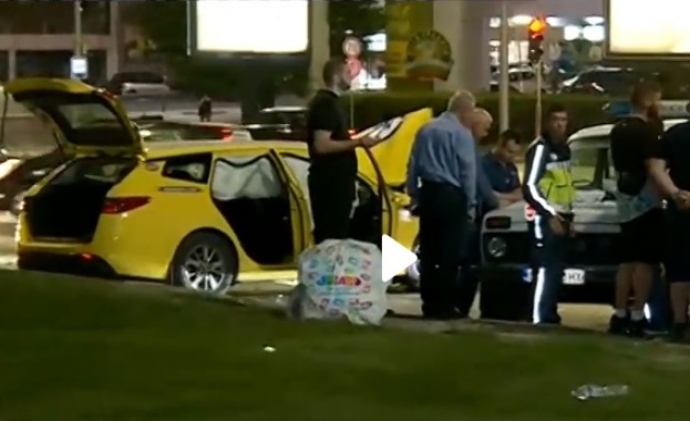 Тежка катастрофа с такси в София, петима са ранени