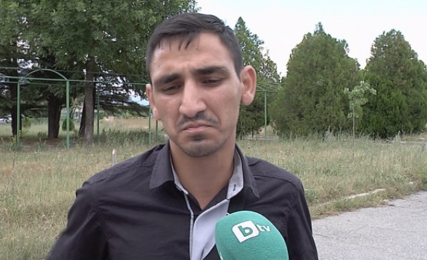 Полицията издирва четири месеца млад мъж, той не подозира