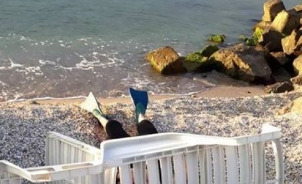 Намериха тяло на жена с плавници и шнорхел в Поморие