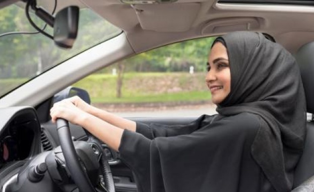 Саудитска Арабия разреши на жените да шофират