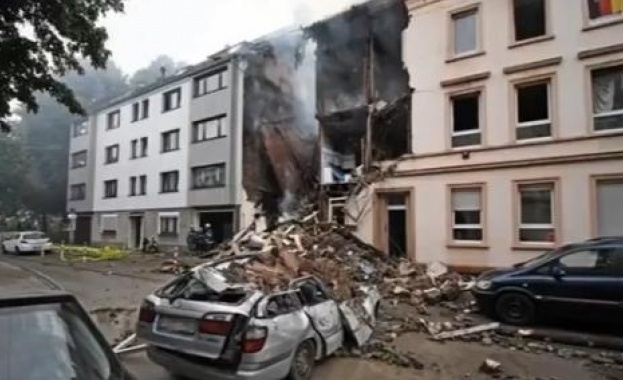 22-ма са ранени при взрив в къща във Вупертал, Германия