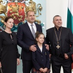  Президентът Румен Радев удостои с държавни отличия дейци на културата и изкуството