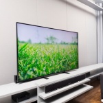 Героите изглеждат още по-супер със Samsung QLED TV