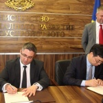 Министър Нанков подписа рамкови споразумения за сътрудничество с пет китайски компании за реализацията на големи инфраструктурни проекти у нас