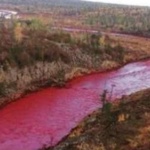 Кървав дъжд валя в Русия (видео)