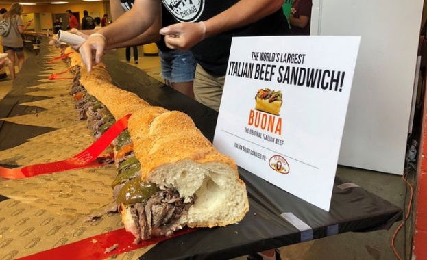 Готвачи в Чикаго направиха 33,2 м сандвич с телешко