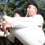 Гайдарско надсвирване в родопското село Равногор