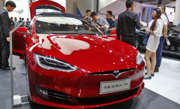 Tesla разширява бизнеса си в Китай