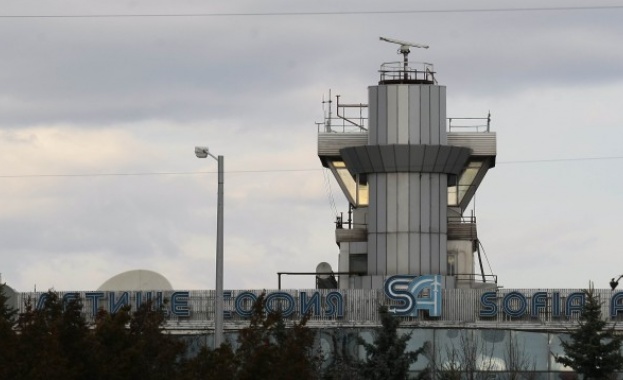 Самолет е излетял непроверен от Летище София 