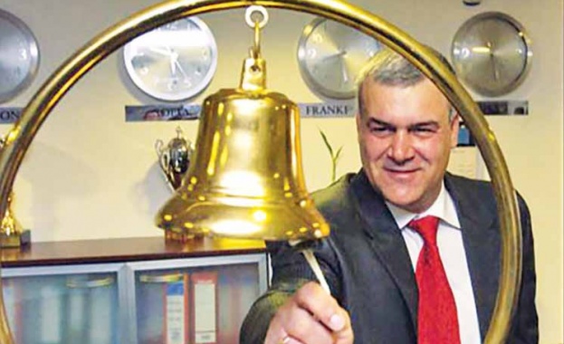 Ало, прокуратурата! Разрешена ли е търговията с лицензи на мъртъвци