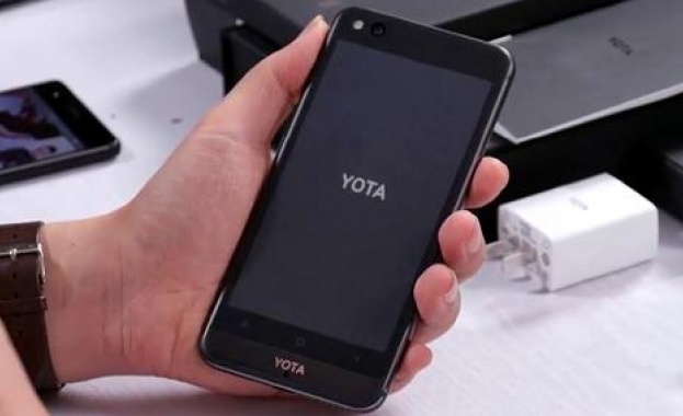 YotaPhone вече е изцяло китайски