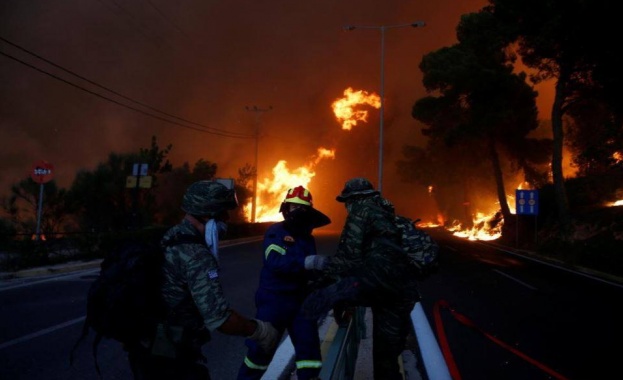 Първа приета оставка заради пожарите в Гърция