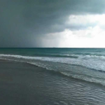 Двама загинаха, след като туристическо корабче се преобърна в Черно море