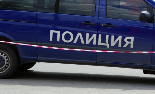 Роми потрошиха патрулка в Пловдив