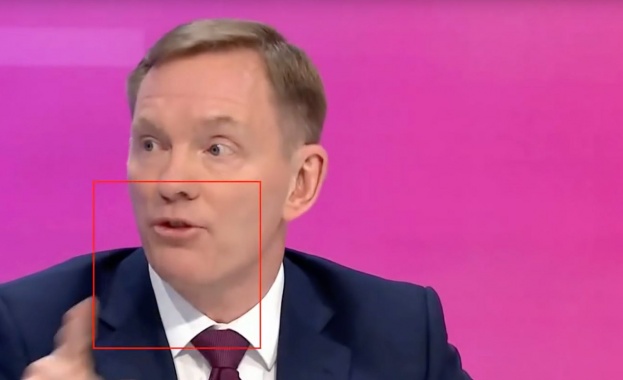 Изкуствен интелект разчете по устните 41% от изречените думи