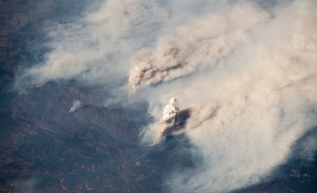 Пожарите в Калифорния се виждат и от Космоса 