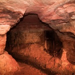 Загадките на Саблинските пещери край Санкт Петербург и изчезват ли хора там