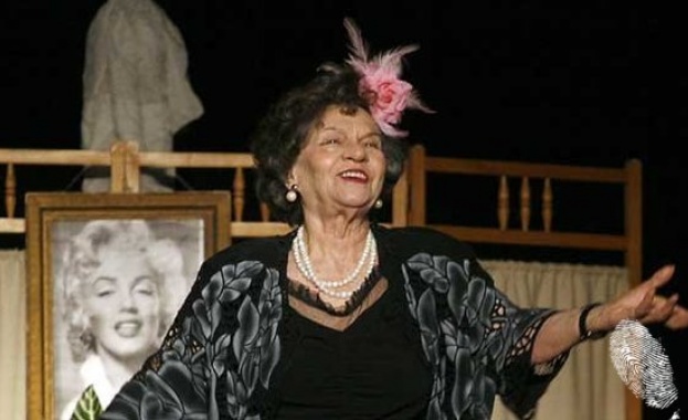 Стоянка Мутафова чества 70 години на сцена