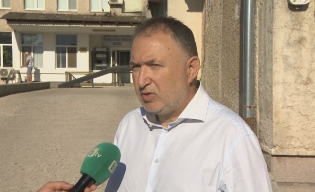 В едно от пострадалите села след наводнението Богдан вече