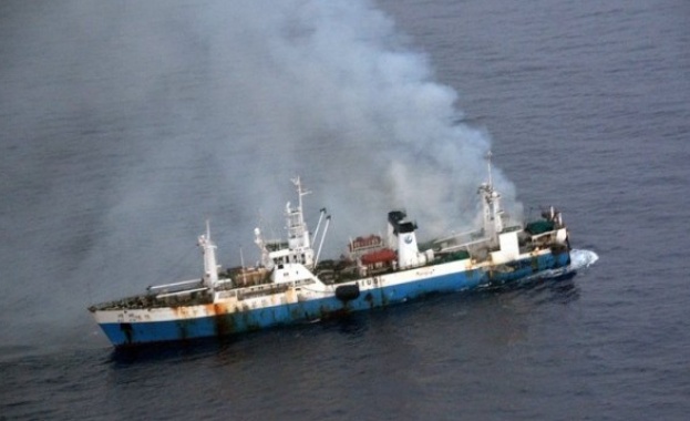 Турски кораб се запали през нощта в български води