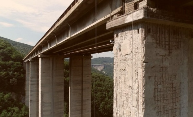Виадуктът „Бебреш” на „Хемус” - с 20 метра по-висок от рухналия в Италия