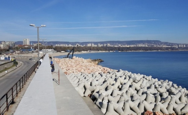 16% по-малко туристи това лято във Варна