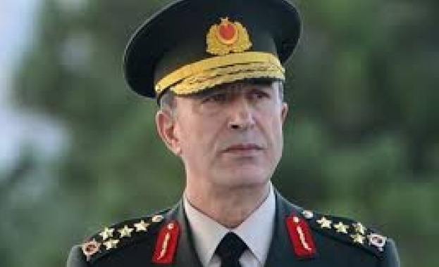 Нначалникът на разузнаването и военният министър на Турция спешно в Москва
