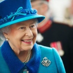 Елизабет II пътува без паспорт навсякъде по света и шофира без книжка