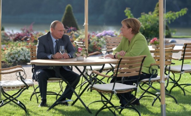 Путин и Меркел обсъдиха по телефона уреждането на сирийския конфликт