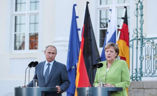 Путин и Меркел са обсъдили транзита на газ през Украйна 