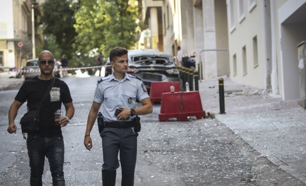 Мощна експлозия разтърси гръцкия град Пирея