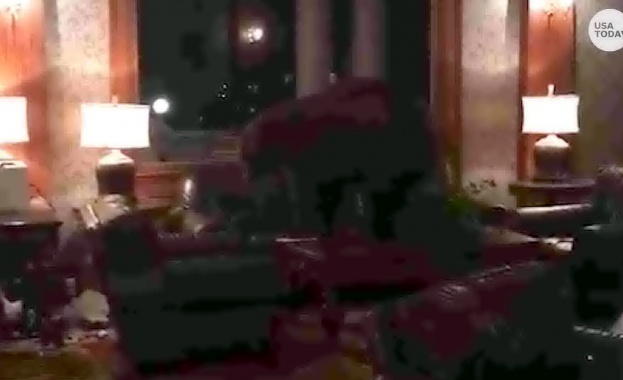 Космат посетител се разходи из хотел в Колорадо (ВИДЕО)