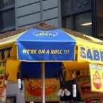 Пчели "нападнаха" нюйоркския площад "Таймс Скуеър"