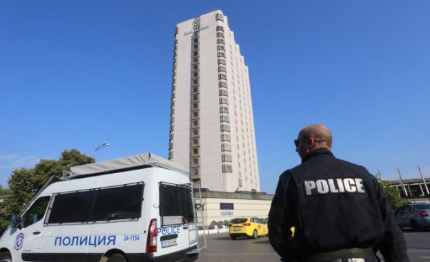 10 арестувани при спецакция в офиси в големи хотели в София и Пловдив