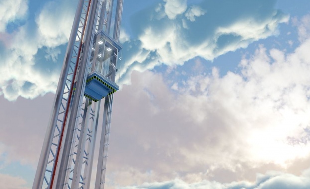 Япония тества космически мини асансьор