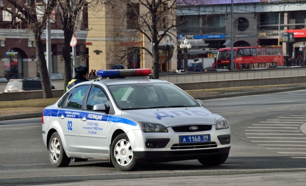 Автомобил налетя на пешеходци в Москва, един загина