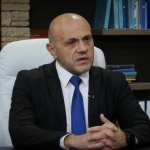 Томислав Дончев: Ако сте в паника, вероятността да се заразите с коронавирус е по-голяма