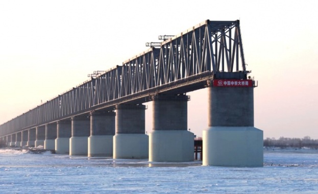 Мащабен мост ще свързва Русия и Китай
