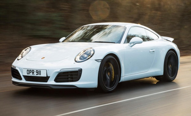 Най-добрият автомобил за 2018- а е: Porsche 911