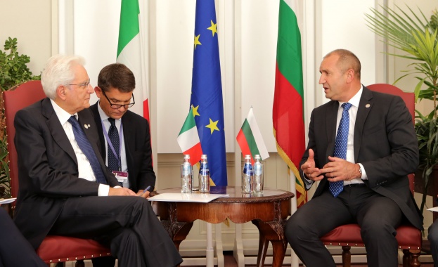 Президентите на България и Италия подчертаха необходимостта от солидарност с държавите по външните граници на ЕС 