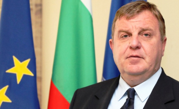 Красимир Каракачанов: Няма разкол в кабинета по темата за Пакта за миграция