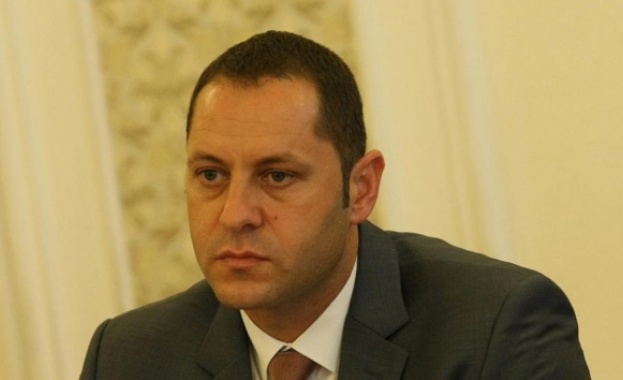 Бившият зам.-министър на икономиката Александър Манолев отива на съд заради къщата за гости в Сандански