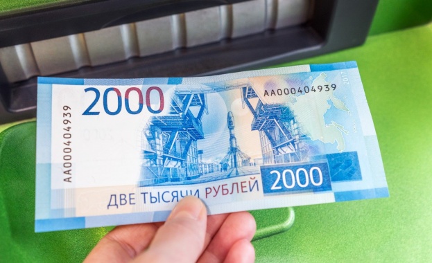 Централната банка на Русия вдигна лихвата, рублата поскъпна 