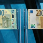Нови банкноти от 100 и 200 евро ще бъдат пуснати в обращение през май 2019 г.