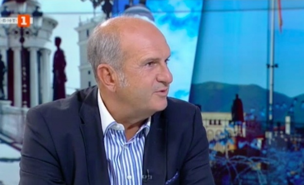 Бившият македонски премиер Владо Бучковски ще бъде специален пратеник на