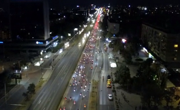 Хиляди мотористи се включиха в масовото нощно каране в София 
