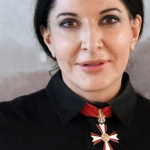 Марина Абрамович: Оплачете се на дърво, за да преживеете 2020-а